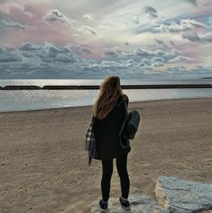 Meet your Posher, Shideh